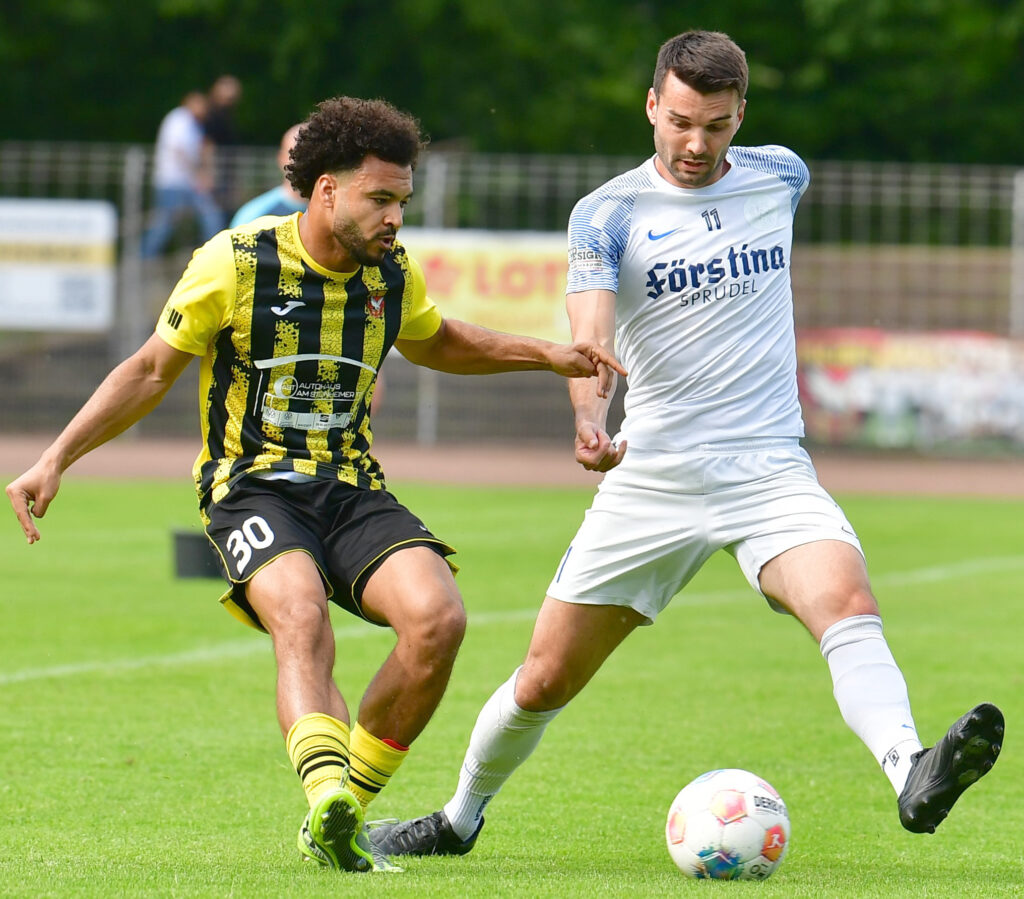 Sonntag 15.00 Uhr  Hanau 1960 – HSV