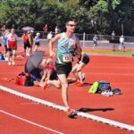 Doppel-Edelmetall in Hattersheim: André Sattler rennt zu SILBER und BRONZE bei den Hessischen Masters-Meisterschaften